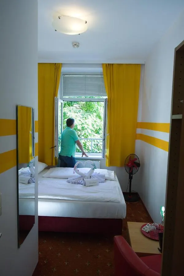 Hotel City Residence Viena 3*,