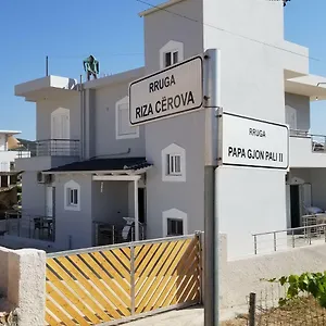 Pensiune Kleo Ksamil